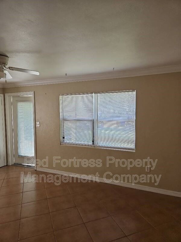 2349 South St - Photo 3 of 9