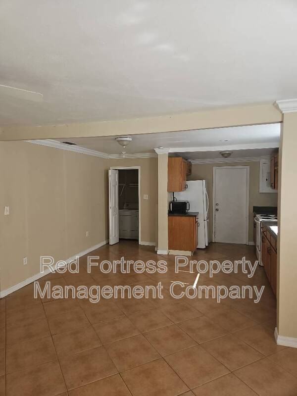 2349 South St - Photo 4 of 9