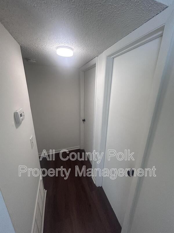 915 Ariana St #4 - Photo 7 of 15