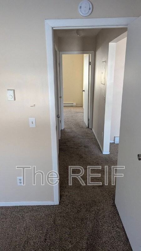 721 Peachtree Pl - Photo 4 of 8