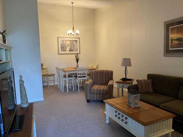 6327 Chasewood Drive #G - Photo 7 of 8