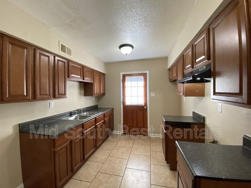 1132 Semmes St - Photo 3 of 11