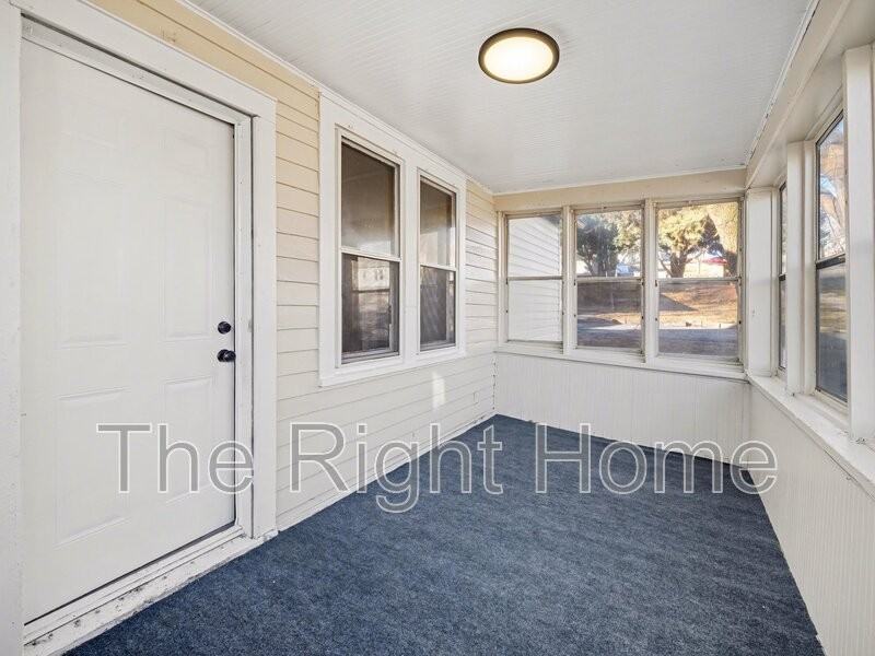 5819 Grant St - Photo 6 of 24