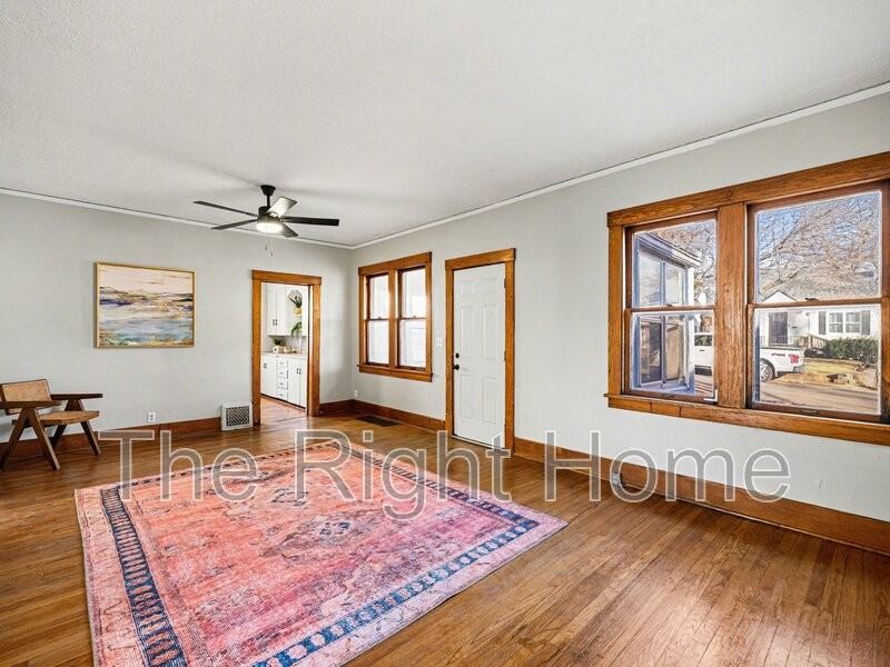 5819 Grant St - Photo 7 of 24