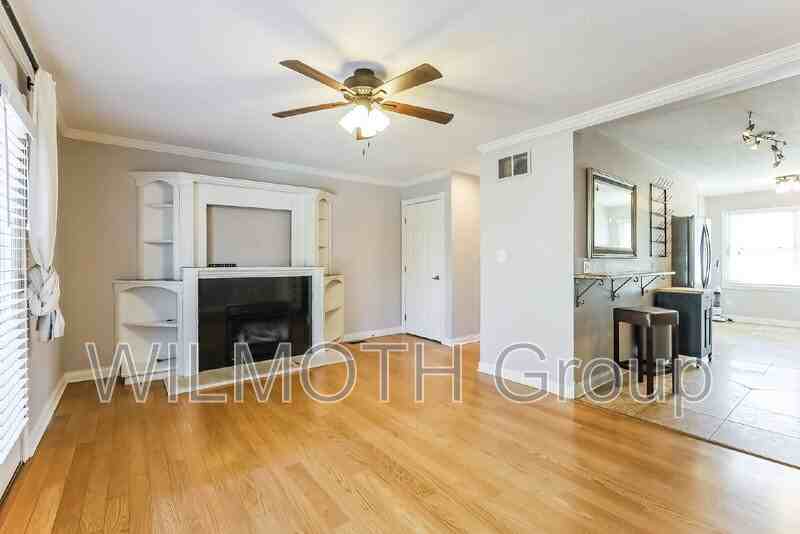 1026 N New Jersey St - Photo 2 of 20