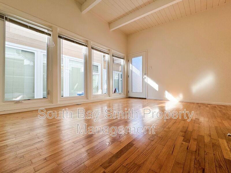 1222 9th St - Photo 4 of 17