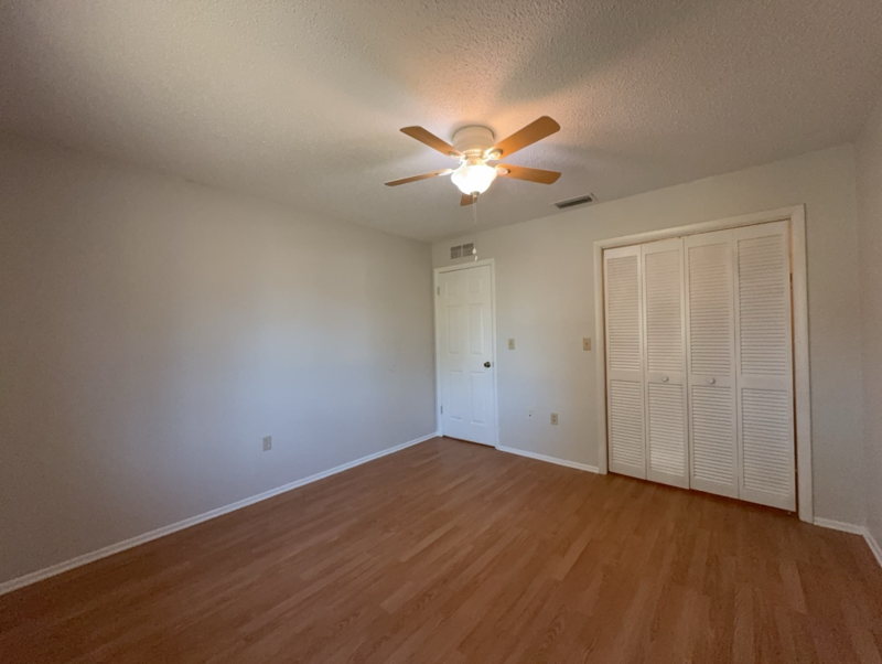 2900 Grovewood Blvd - Photo 7 of 19