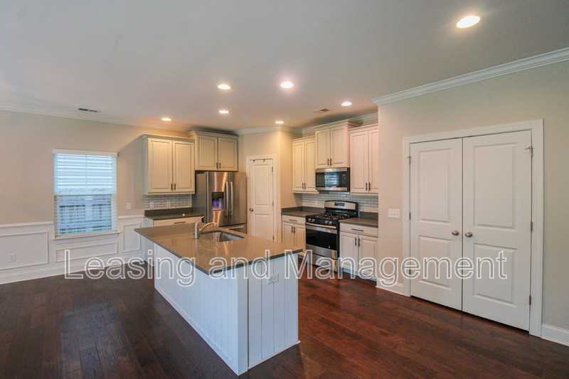 1149 Sumner Ave - Photo 3 of 25