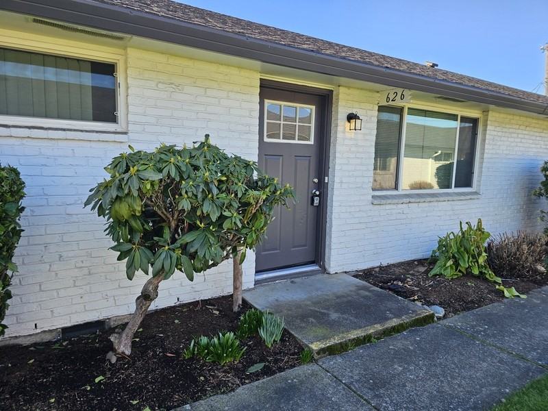 626 Ne Anderson St - Photo 2 of 13