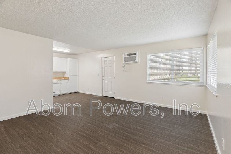 2760 Coloma St #02 - Photo 2 of 11