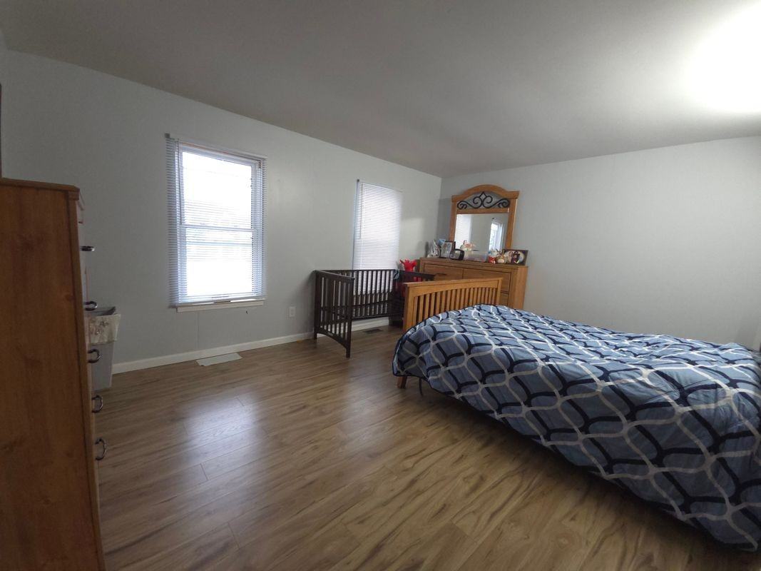 24490 Jamestowne Rd - Photo 5 of 25