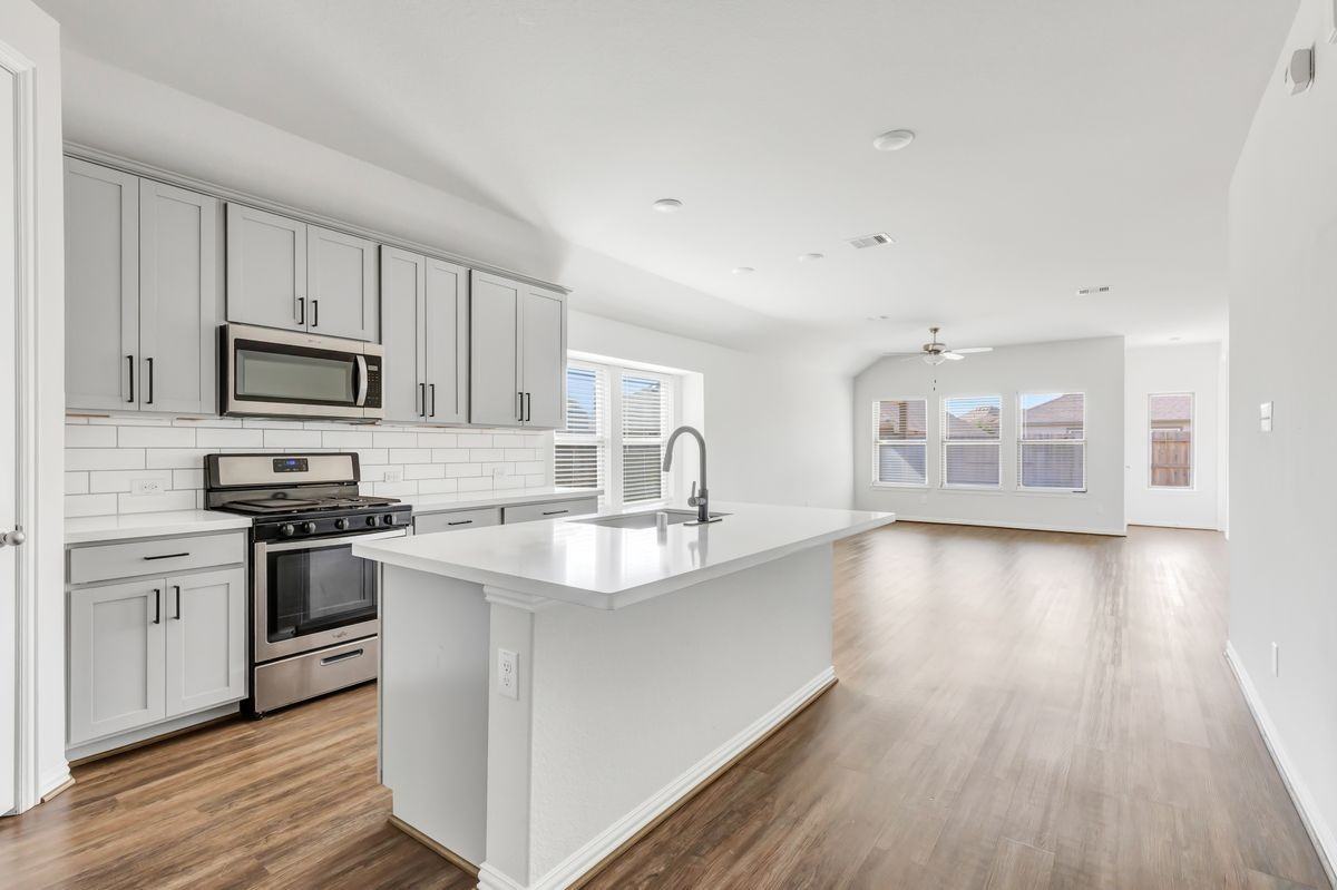 15419 Kirkdell Bend Dr - Photo 6 of 32