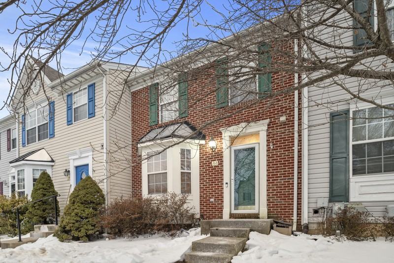 168 Carolstowne Rd - Photo 3 of 33