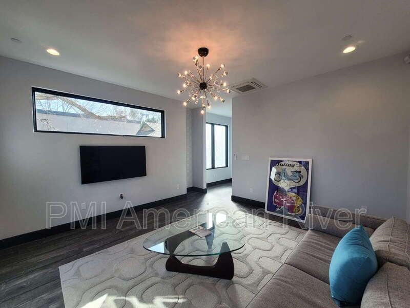 2340 River Cats Aly - Photo 2 of 16