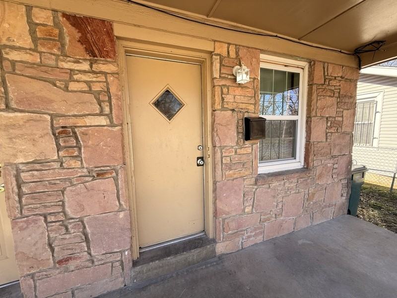 1567 Harrison St - Photo 2 of 10