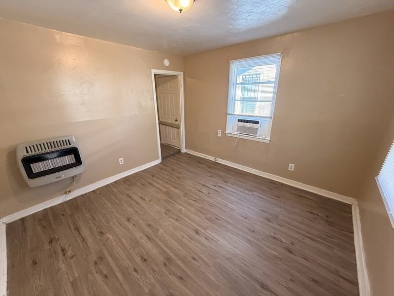 1567 Harrison St - Photo 3 of 10