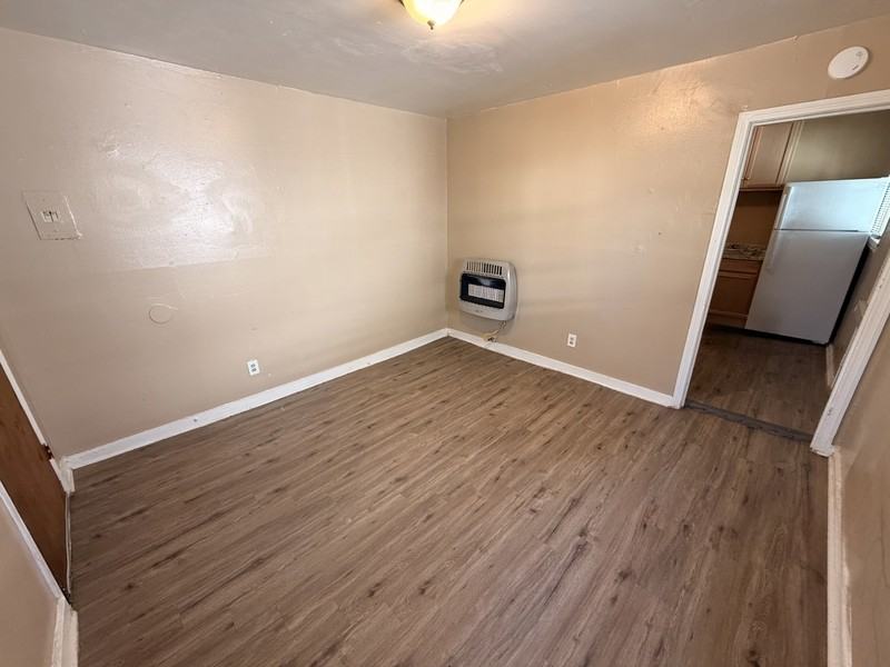 1567 Harrison St - Photo 4 of 10