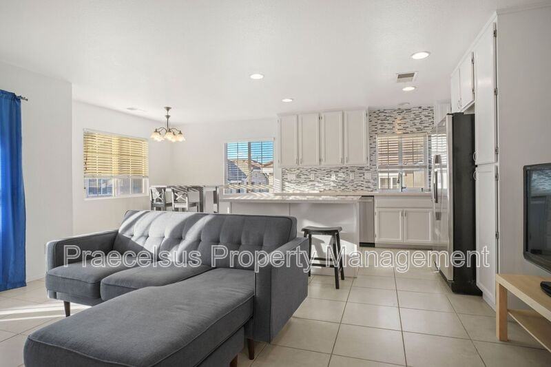 1459 Claude Ln #1 - Photo 4 of 20