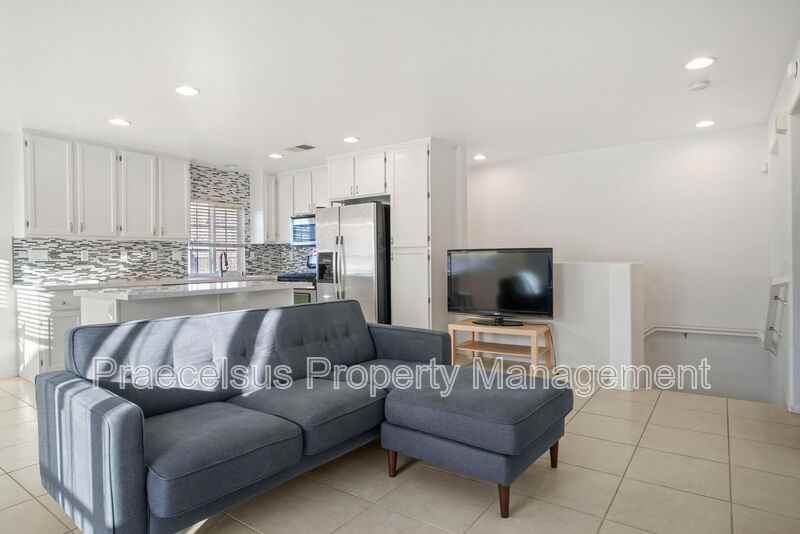 1459 Claude Ln #1 - Photo 5 of 20