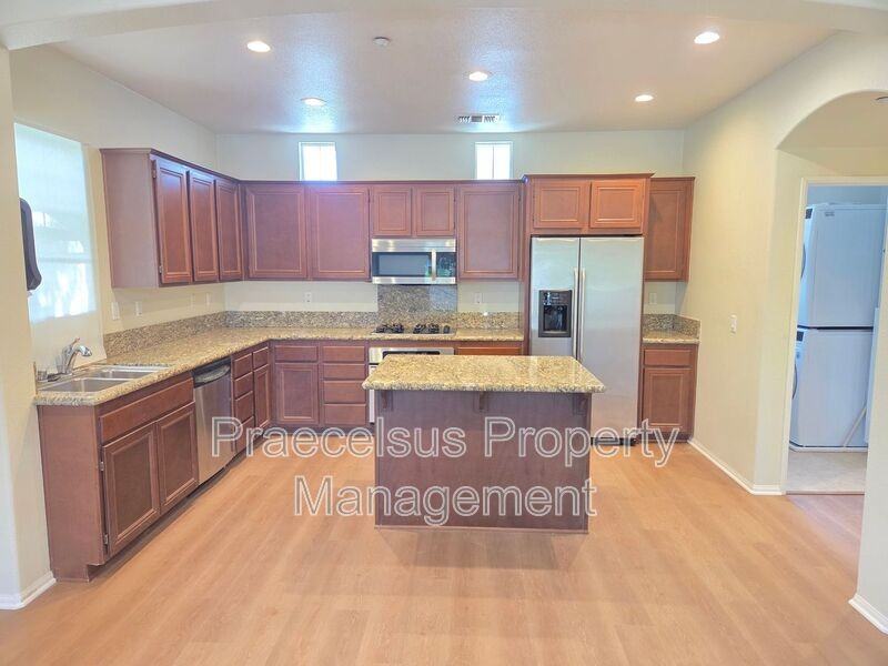 1663 Claret Cup Dr #8 - Photo 7 of 21