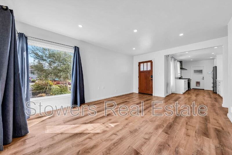 21747 Orange Ave - Photo 4 of 43