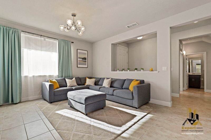 232 Rochdale St - Photo 3 of 33