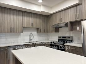 1036 Coronation Ave #303 - Photo 1 of 1