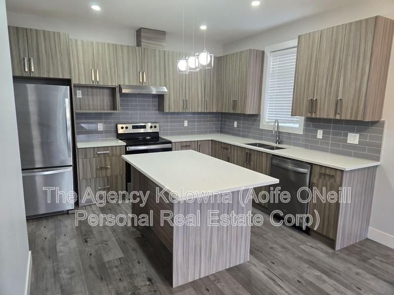 834 Cadder Ave #2 - Photo 4 of 23