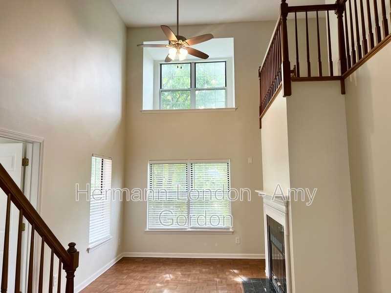 4225 W Pine Blvd #2 - Photo 7 of 34