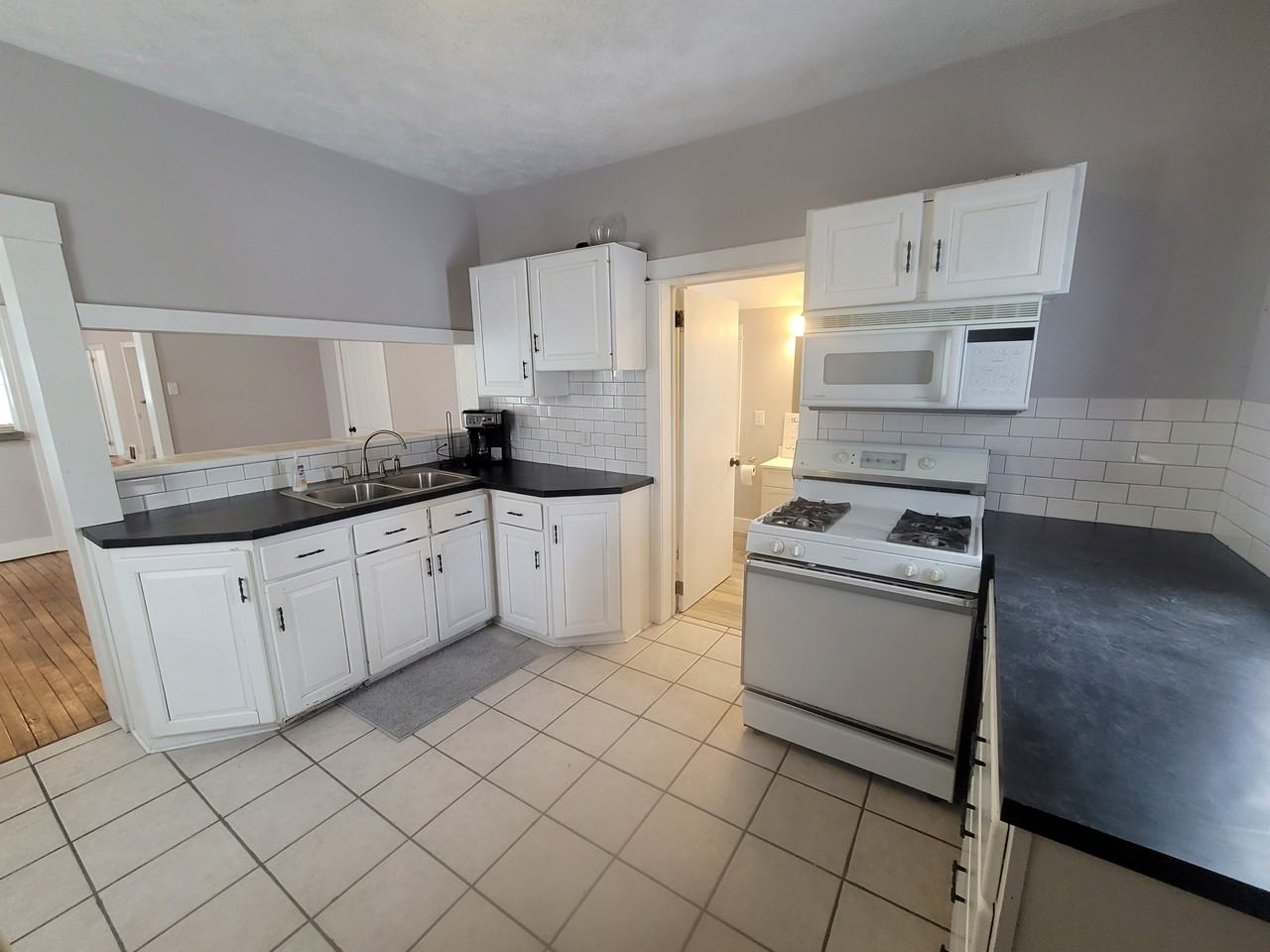 125 E 15th St - Photo 6 of 15