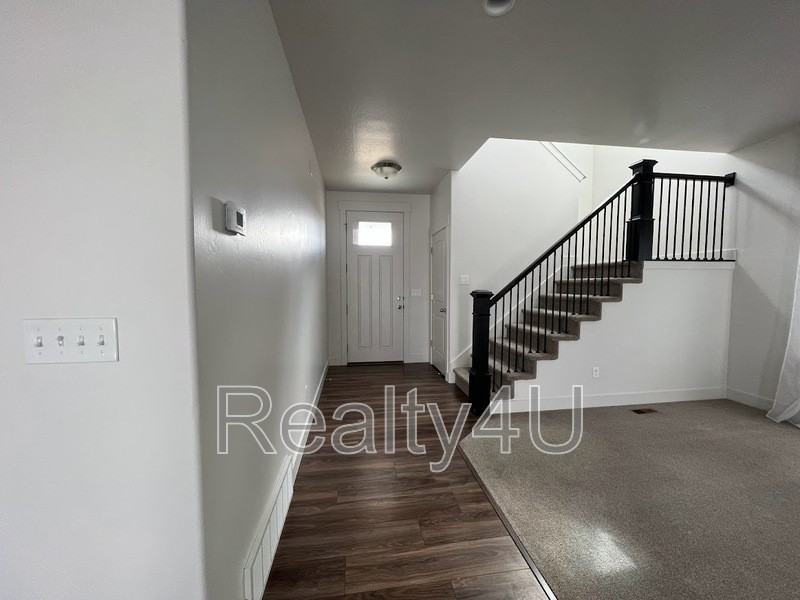 277 Eastnorth - Photo 3 of 25
