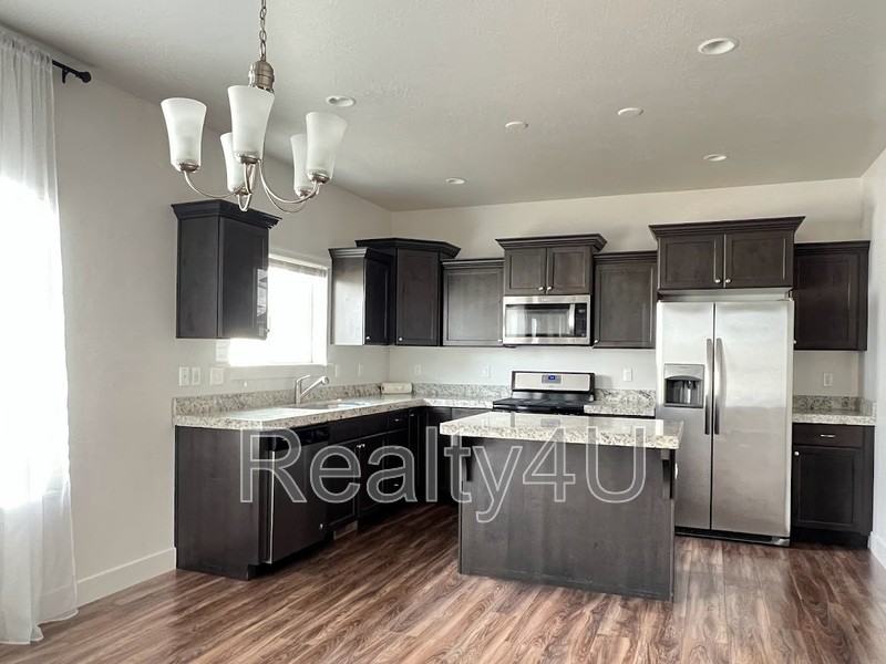 277 Eastnorth - Photo 7 of 25