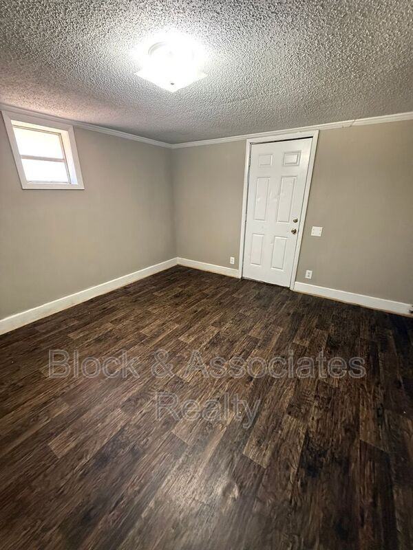 210 Chaney Rd - Photo 5 of 7