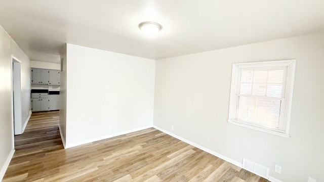 2612 Walker Ave - Photo 3 of 12