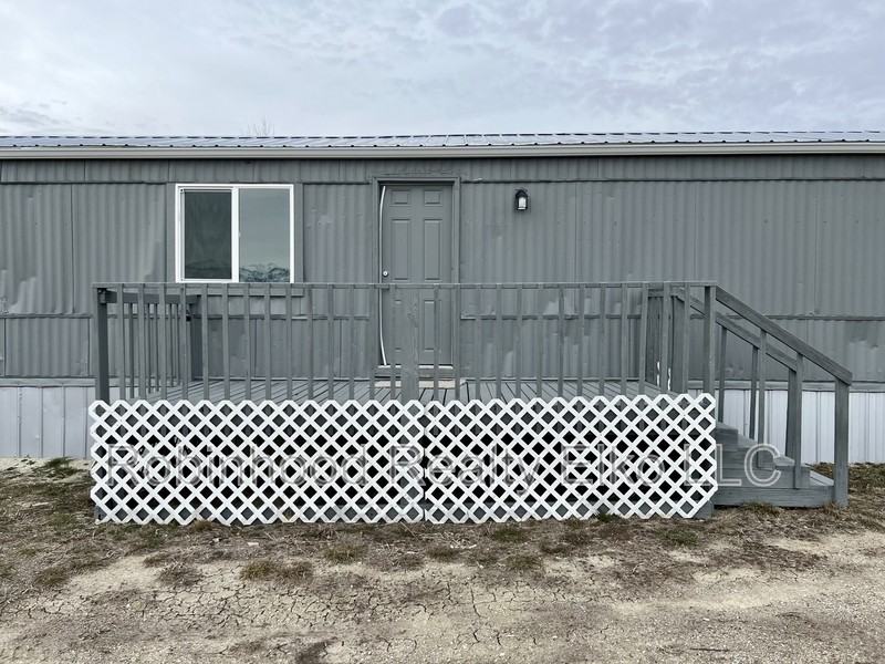 563 Brent Dr - Photo 5 of 29