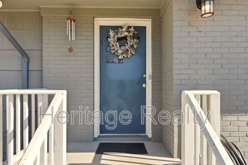 1309 Huntington Rd - Photo 4 of 29