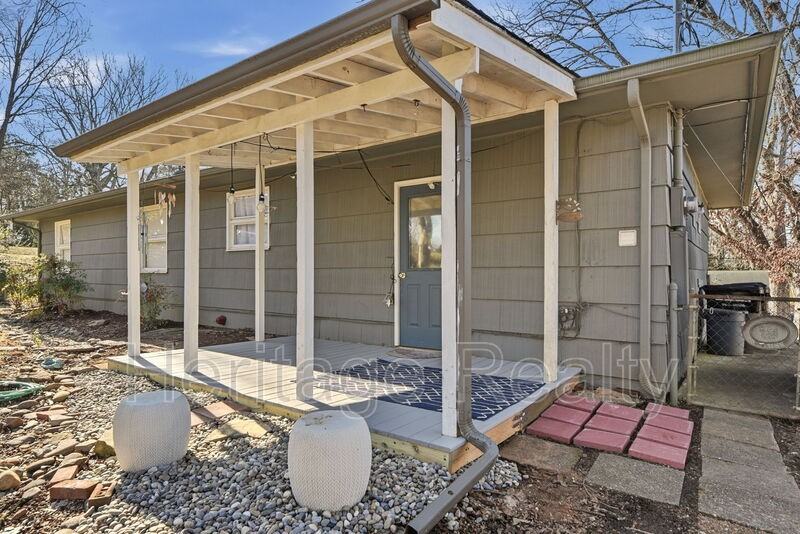 1309 Huntington Rd - Photo 6 of 29