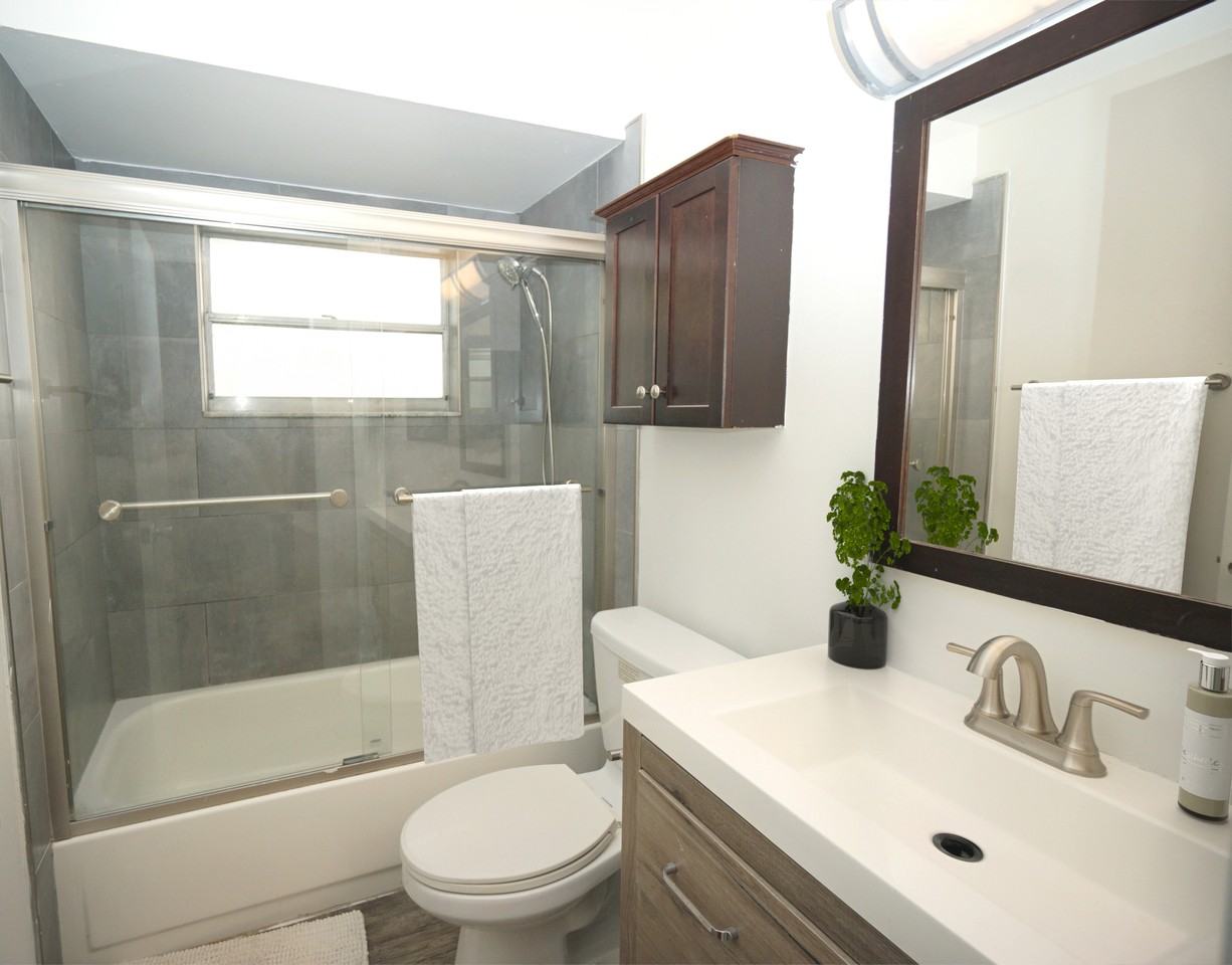 305 S Westland Ave #C - Photo 6 of 17