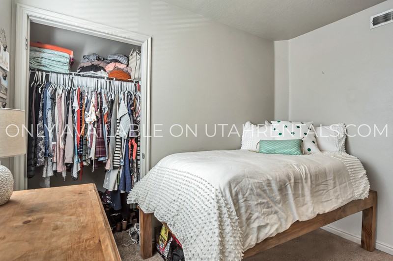 843 En #L2-3 - Photo 2 of 19