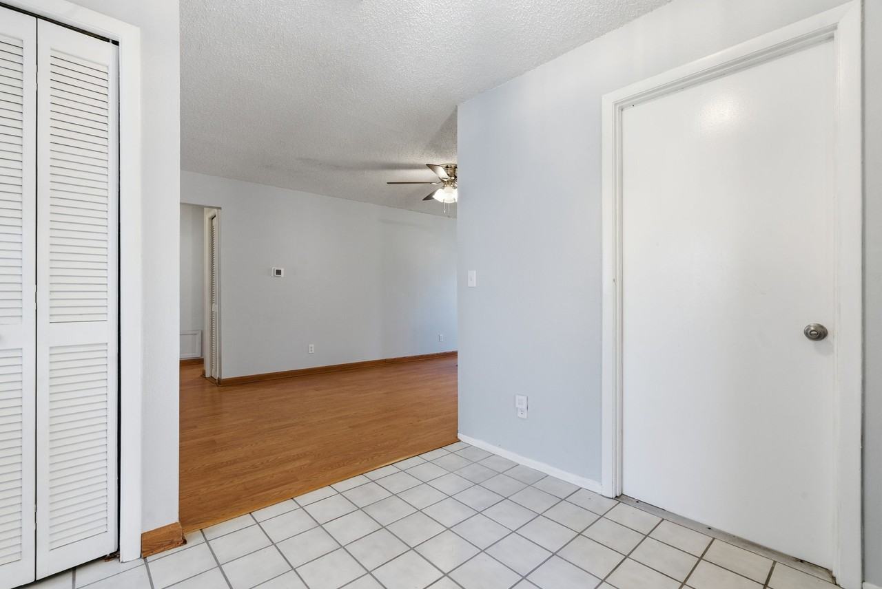 526 Belmist Ct - Photo 4 of 23