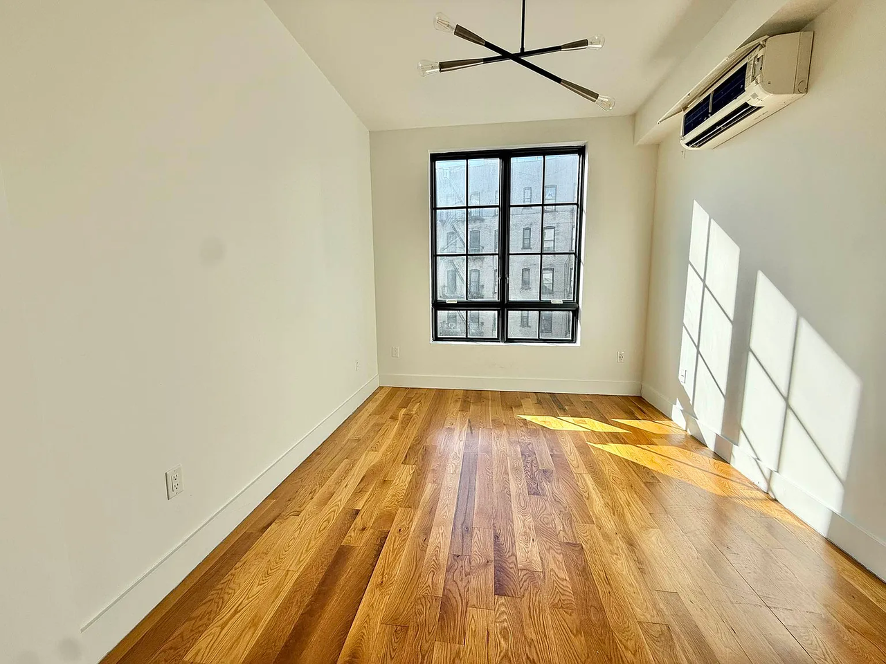 12 Ford St - Photo 2 of 13