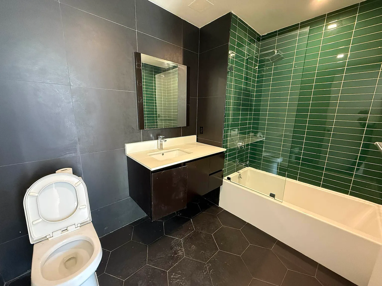 12 Ford St - Photo 5 of 13