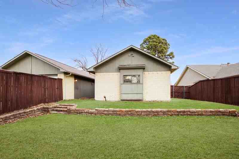 1124 Kesser Dr - Photo 3 of 41