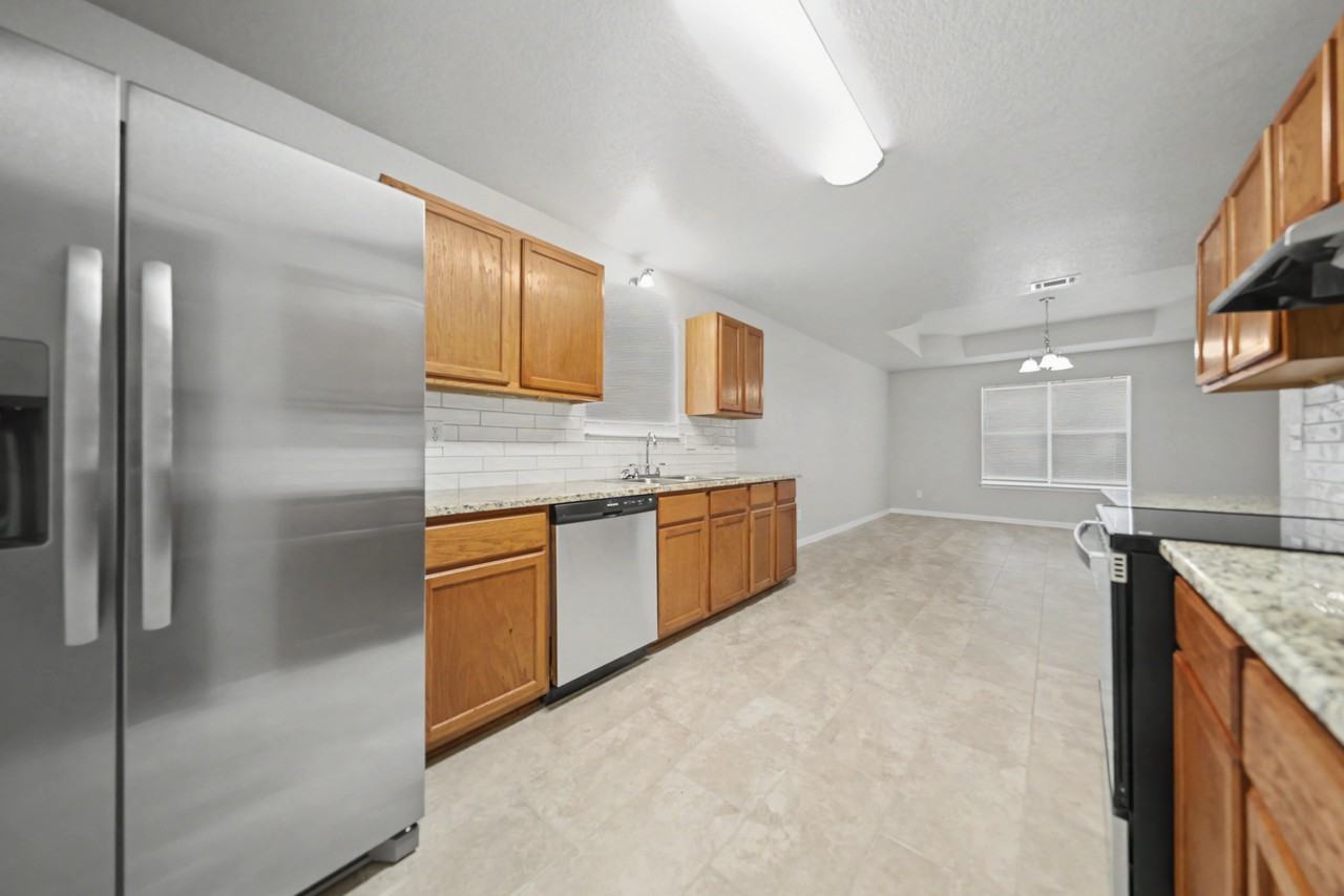 214 Cedar Ridge Dr - Photo 4 of 23