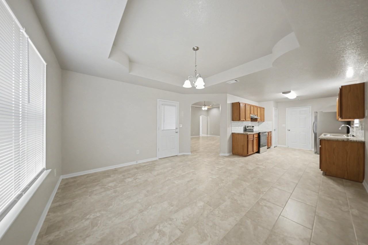 214 Cedar Ridge Dr - Photo 7 of 23