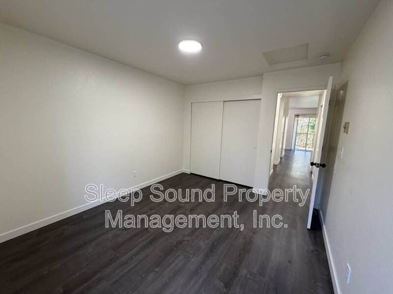 2831 Sw Dolph Ct #2 - Photo 5 of 8