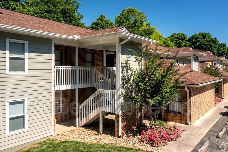 9517 Newell Hickory Grove Rd #8 - Photo 2 of 10