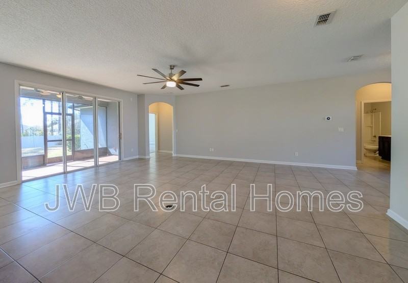 4411 Quail Hollow Rd - Photo 6 of 32