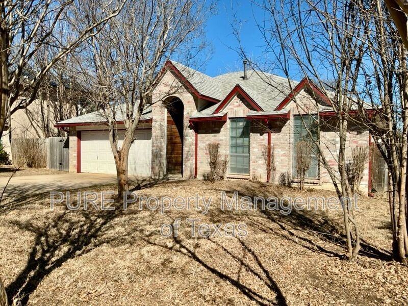 606 Eaglecreek Dr - Photo 2 of 25