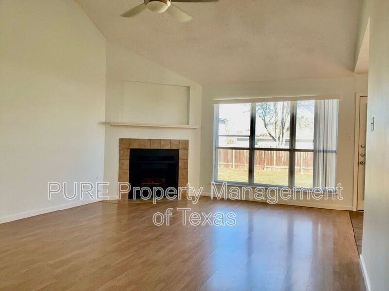 606 Eaglecreek Dr - Photo 3 of 25